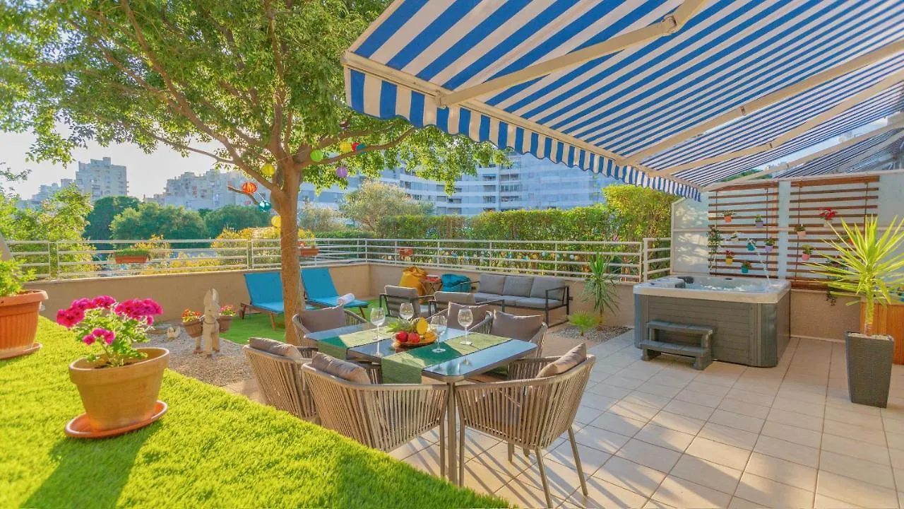 New Delux Green Garden Apartment With Hotube **** Split