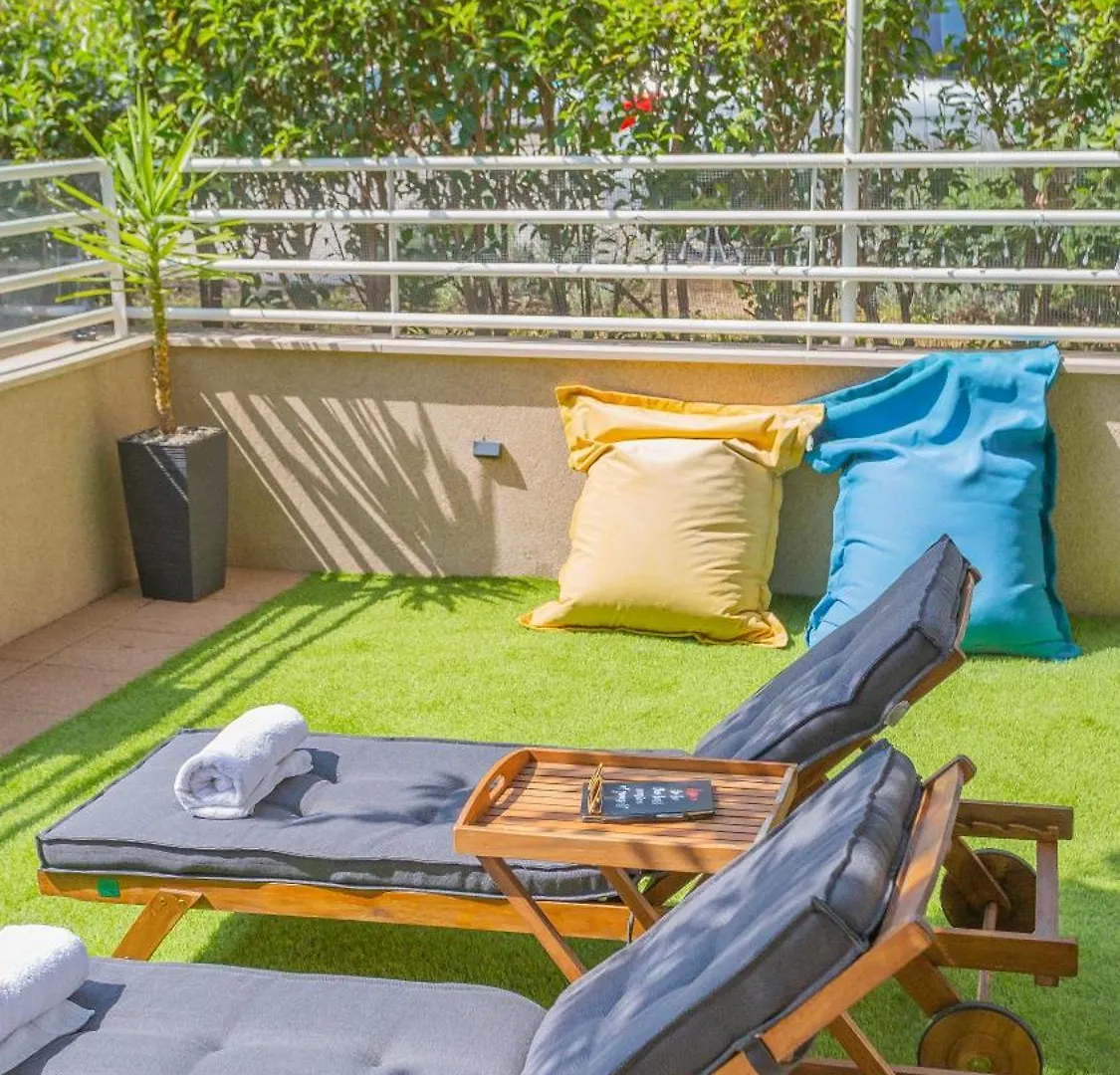 New Delux Green Garden Apartment With Hotube **** Split